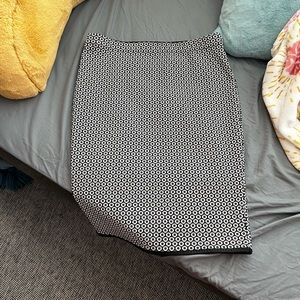 Max studio pencil skirt size large